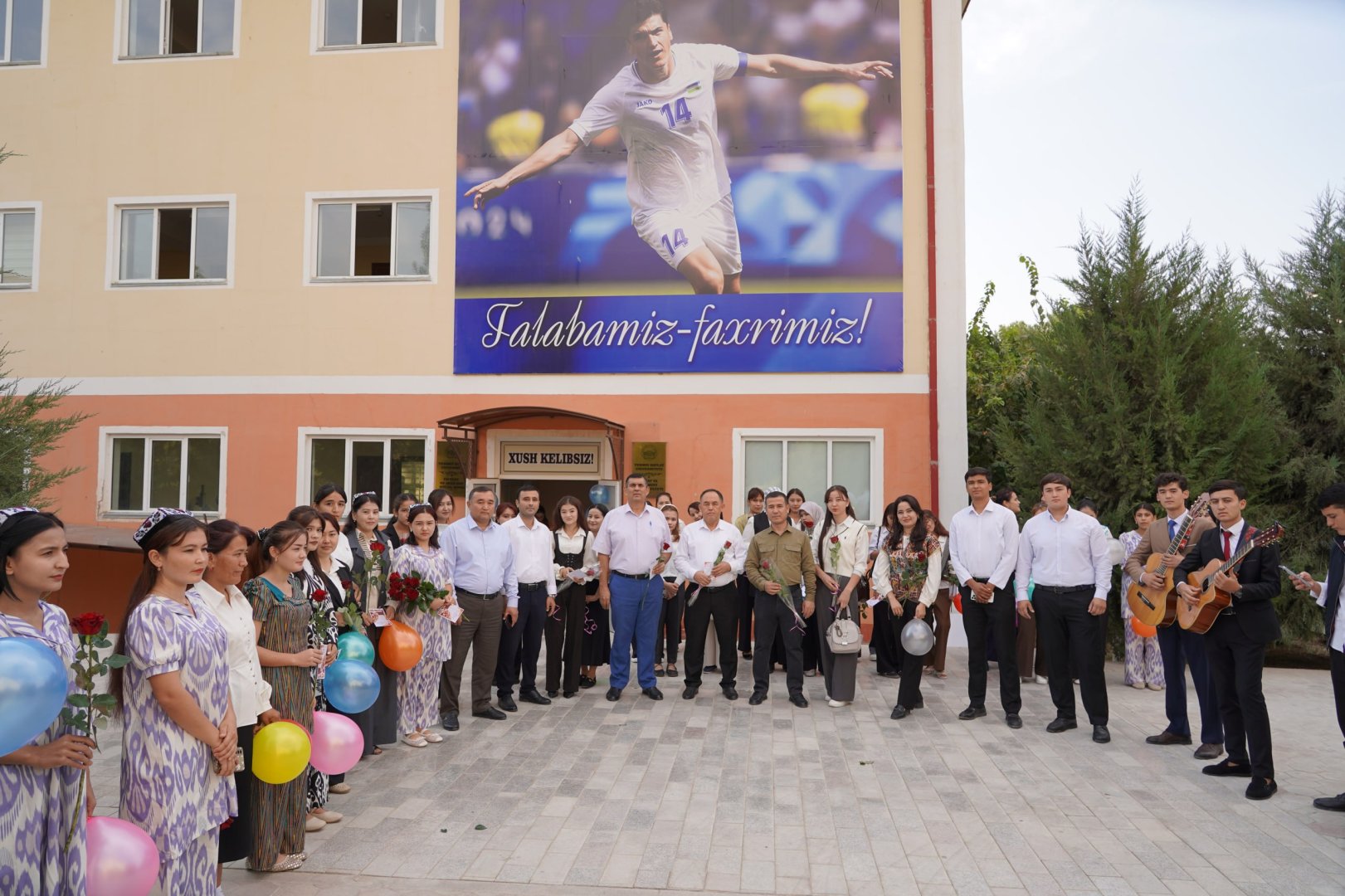 TerDU talabalari ustozlarini yuksak ehtirom bilan kutib oldilar