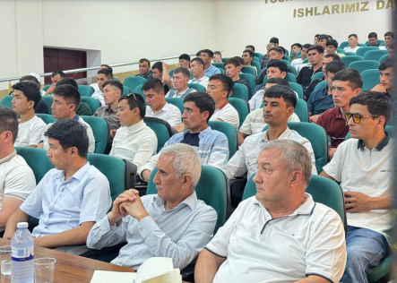 “Xorijiy filologiya”, “O‘zbek filologiya”, “Axborot texnologiyalari” “Tabiiy fanlar”, “Fizika-matematika”, “Kimyo”, “Sport faoliyati”, “Tarix”, “Iqtisodiyot” va “Ijtimoiy fanlar” fakultetlari professor-o‘qituvchilari ishtirokida davra suhbatlari