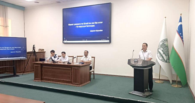 Universitetning “Xorijiy filologiya”, “Fizika-matematika”, “Sport faoliyati”, “Tarix”, “Iqtisodiyot” va “Ijtimoiy fanlar” fakultetlari professor-oʻqituvchilari va talaba yoshlari ishtirokida davra suhbatlari tashkil etildi